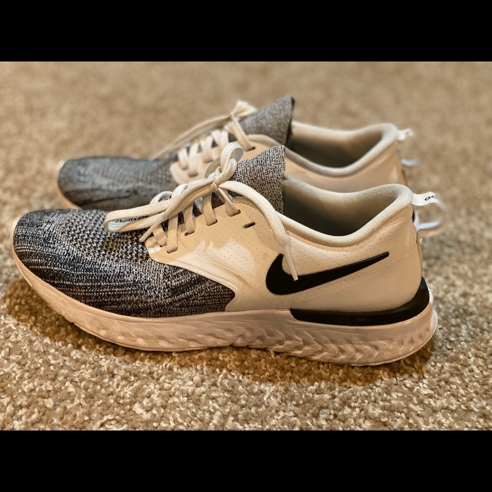 Nikes size 7